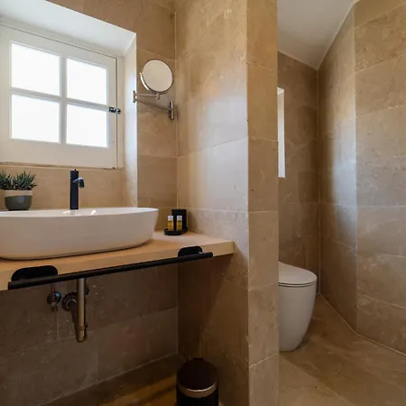 Guesthost - Stylish Flat In Historic Ortigia Daire